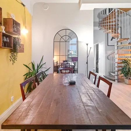 3br Sunset Penthouse In & Quiet Location - 5 Min Walk From Station Apartmán